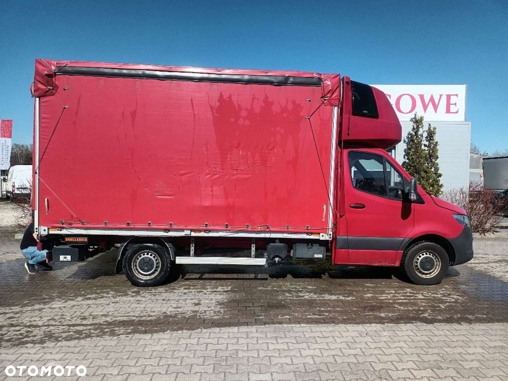 Mercedes-Benz Sprinter - 2