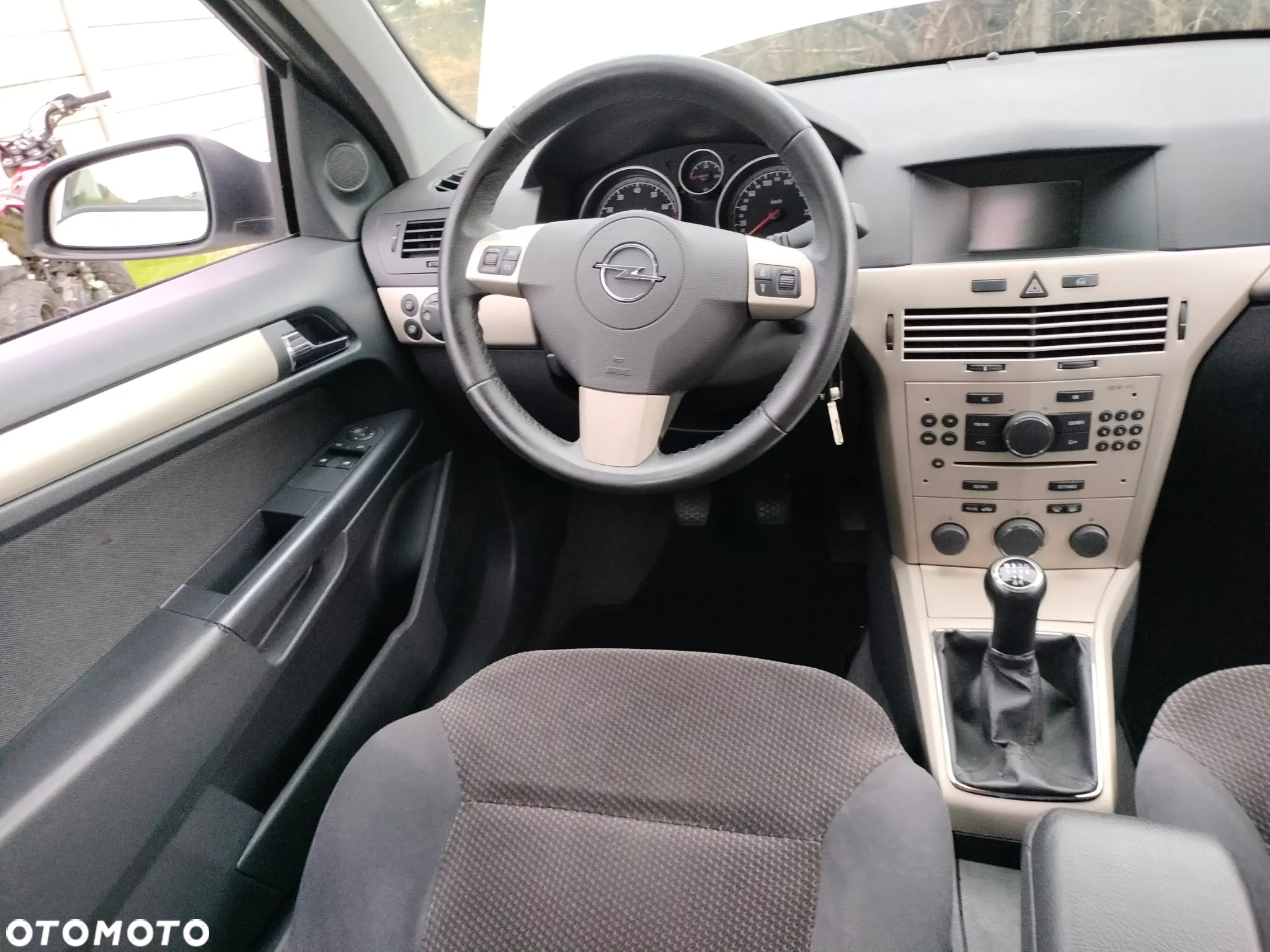 Opel Astra - 16