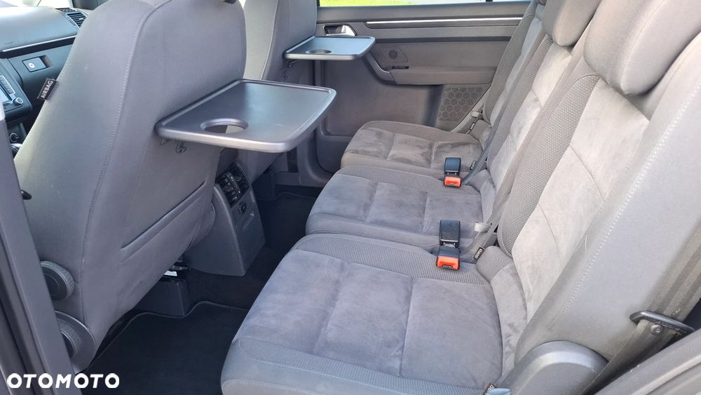 Volkswagen Touran 2.0 TDI DPF DSG Highline - 6