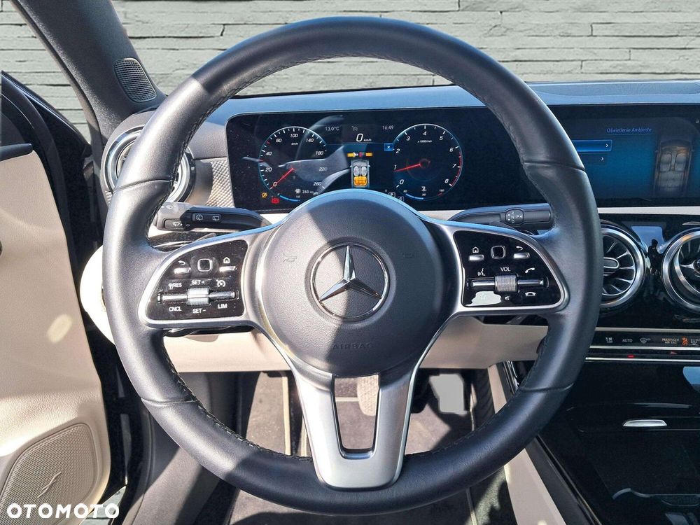 Mercedes-Benz Klasa A 180 Progressive 7G-DCT - 10
