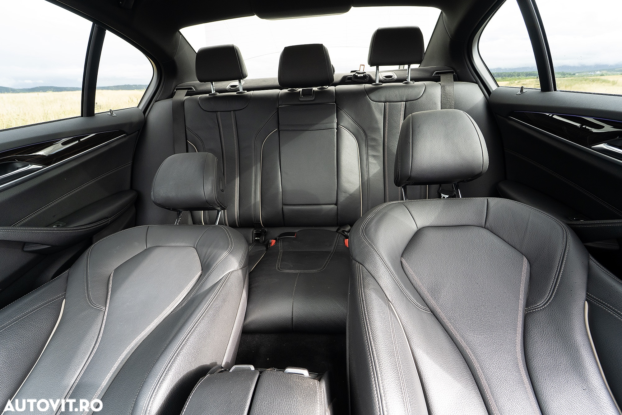 BMW Seria 5 520d xDrive AT - 2