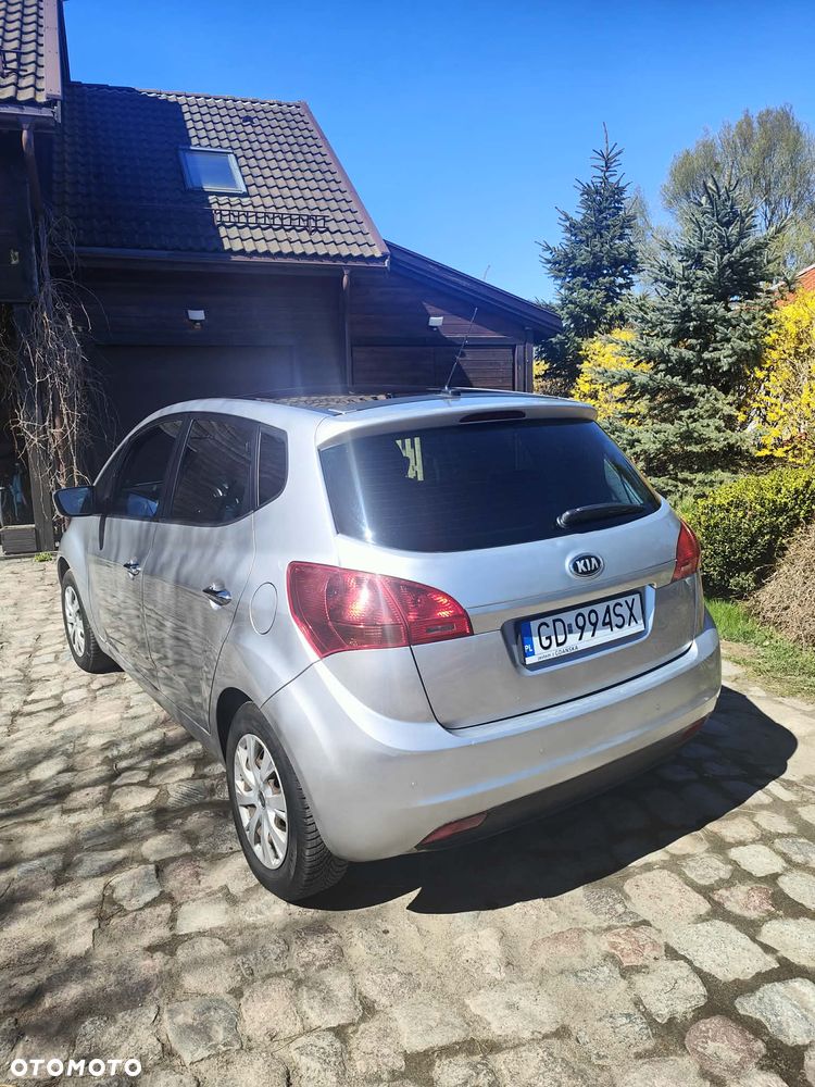 Kia Venga 1.6 CRDi L - 10