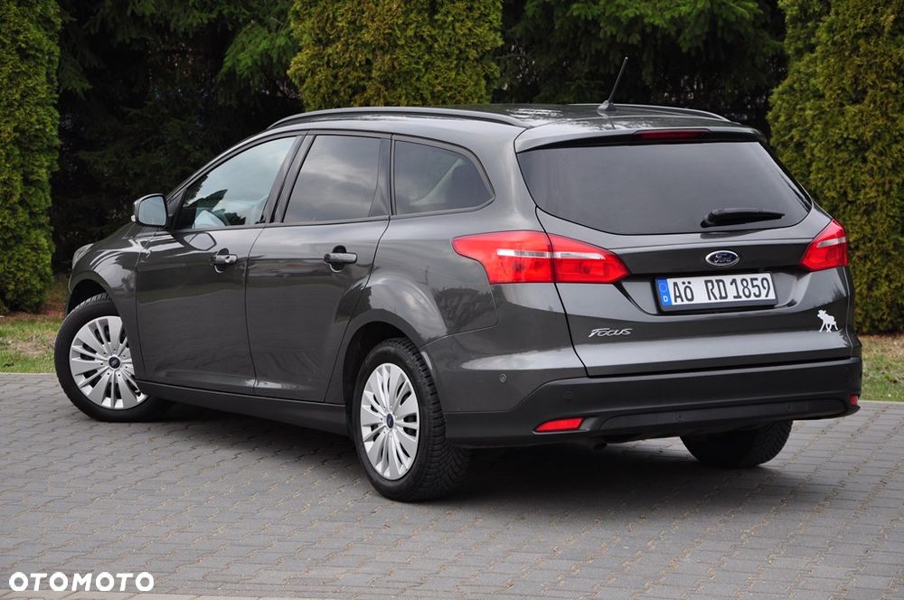 Ford Focus 1.5 EcoBlue STart-Stopp-System TITANIUM - 4