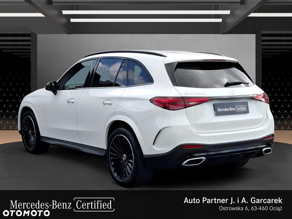 Mercedes-Benz GLC 220 d mHEV 4-Matic AMG Line - 4