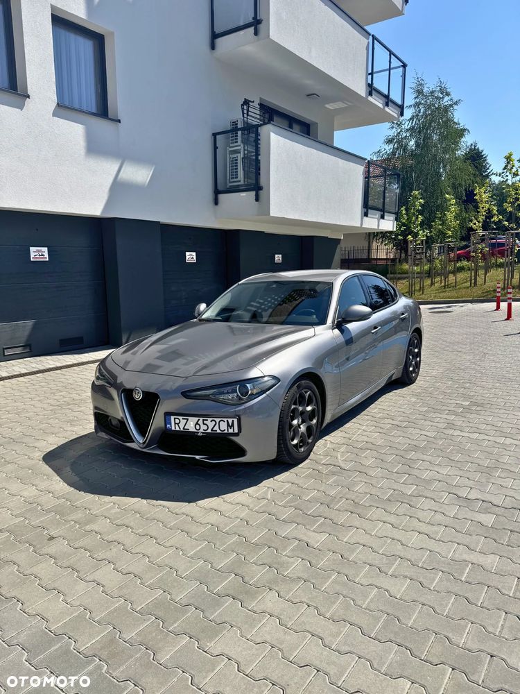 Alfa Romeo Giulia 2.0 Turbo - 3