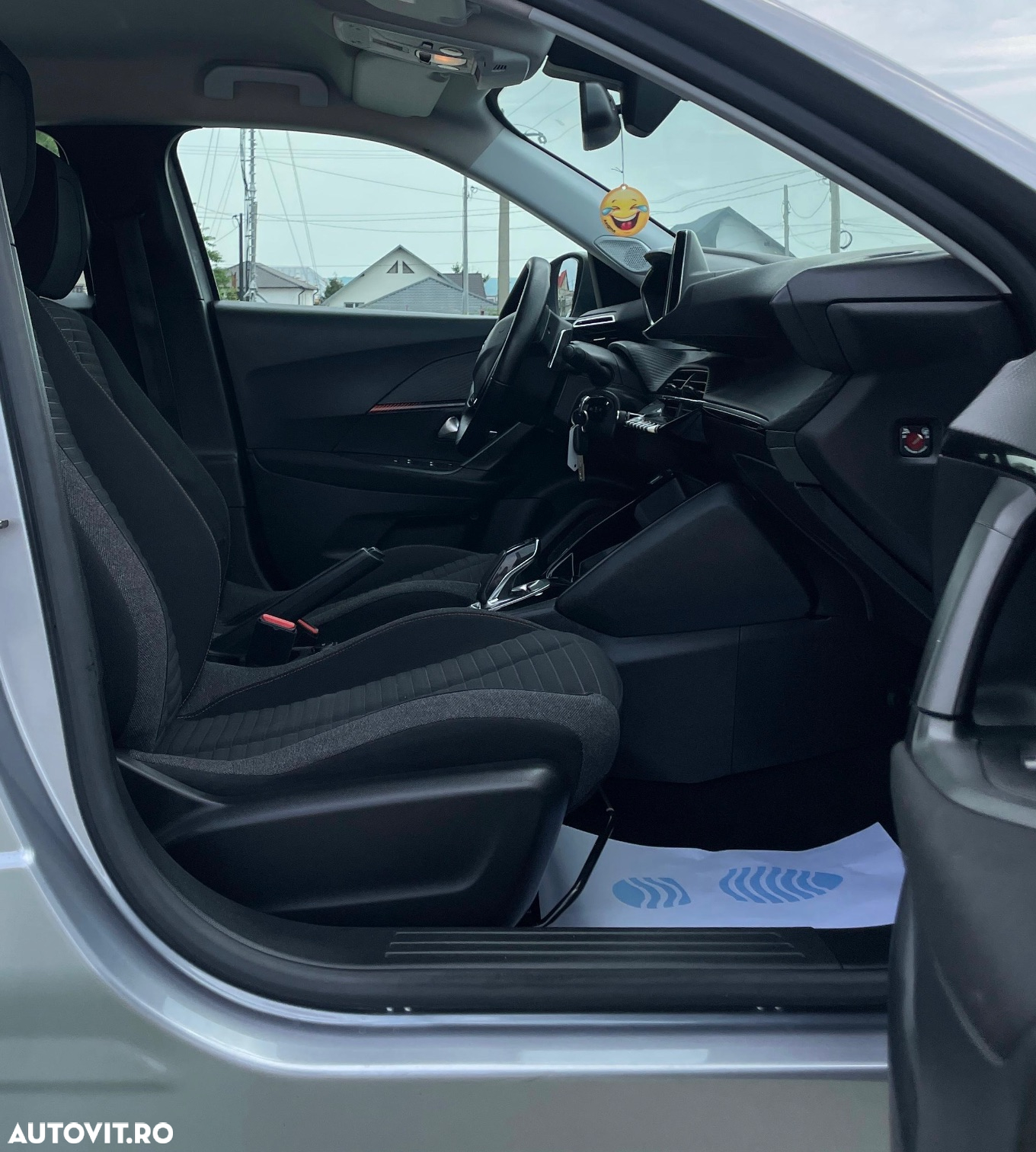 Peugeot 2008 1.2 PureTech EAT8 STT Active Pack - 24