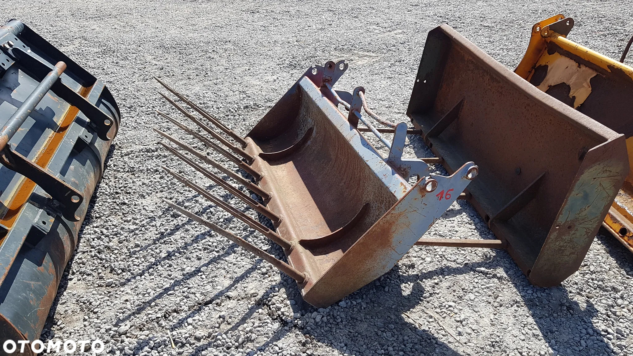 Inny Łyżko-krokodyle traktorowe i ładowarkowe i inne - 7