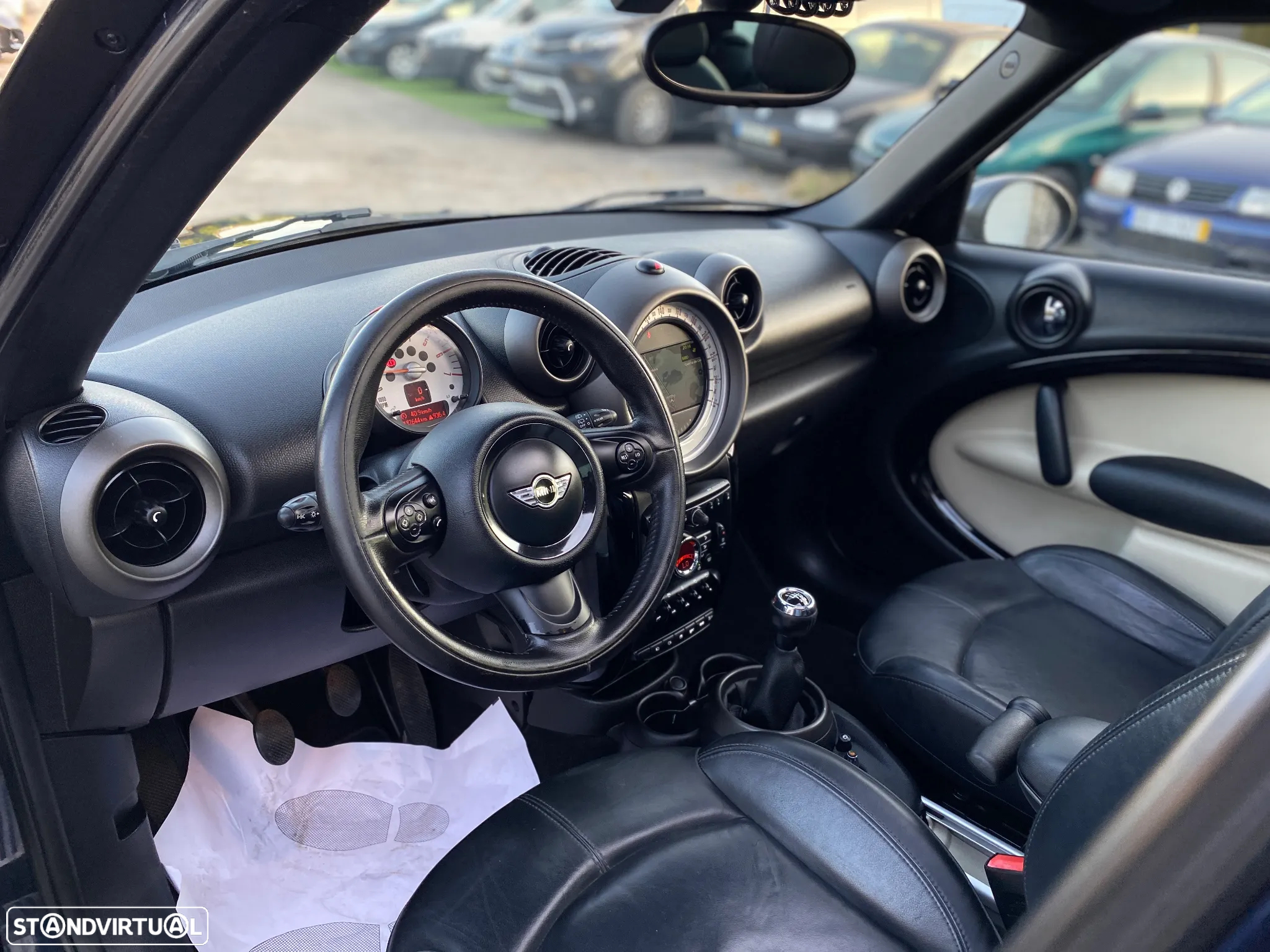 MINI Countryman Cooper D ALL4 - 16