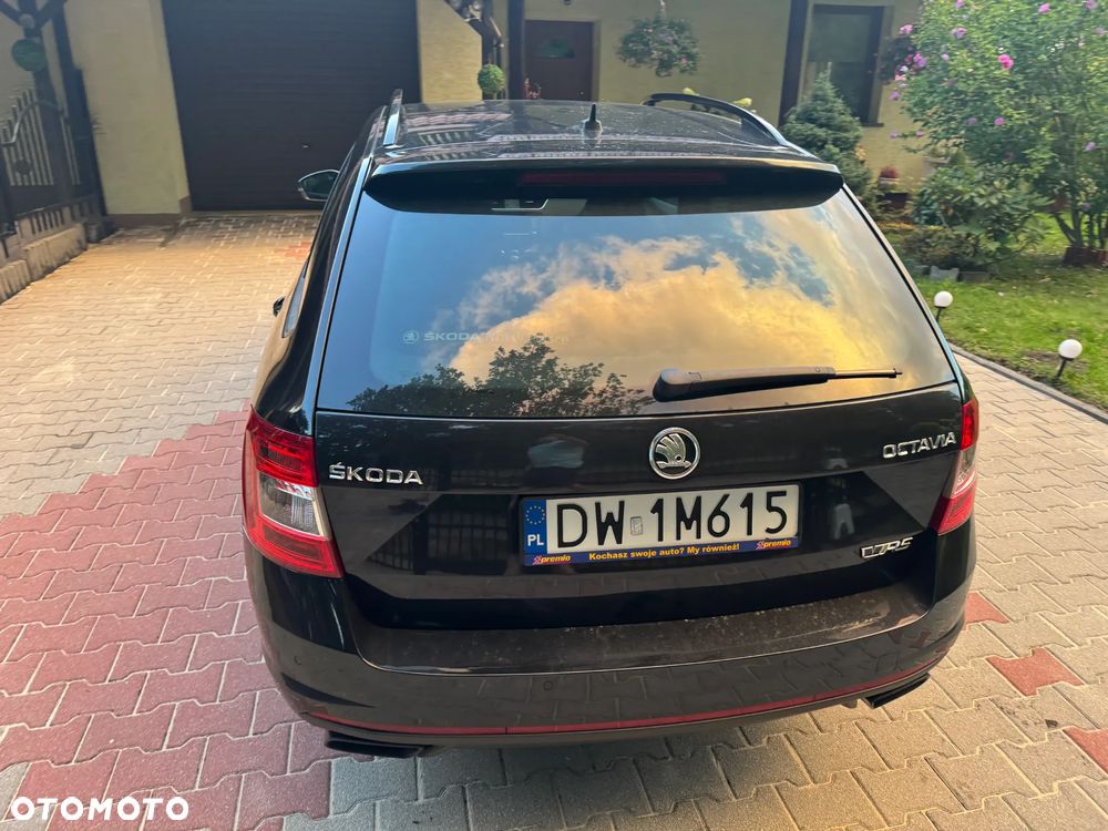 Skoda Octavia 2.0 TSI RS DSG - 11