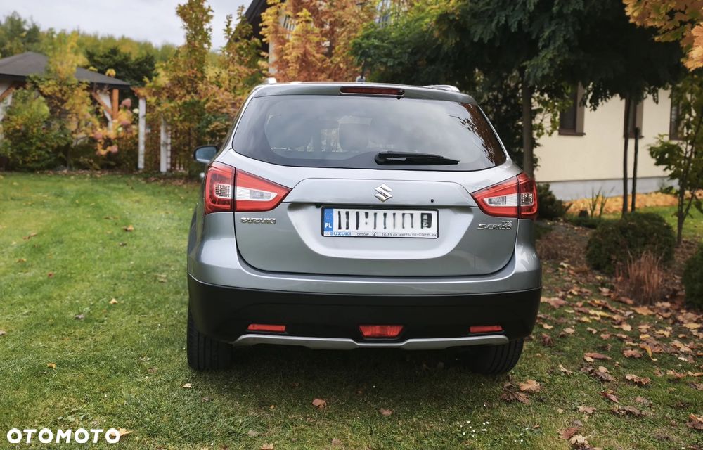 Suzuki SX4 - 4