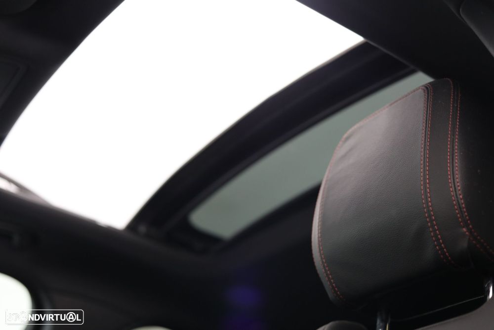 Jaguar XE 2.0 D R-Sport Aut. - 35