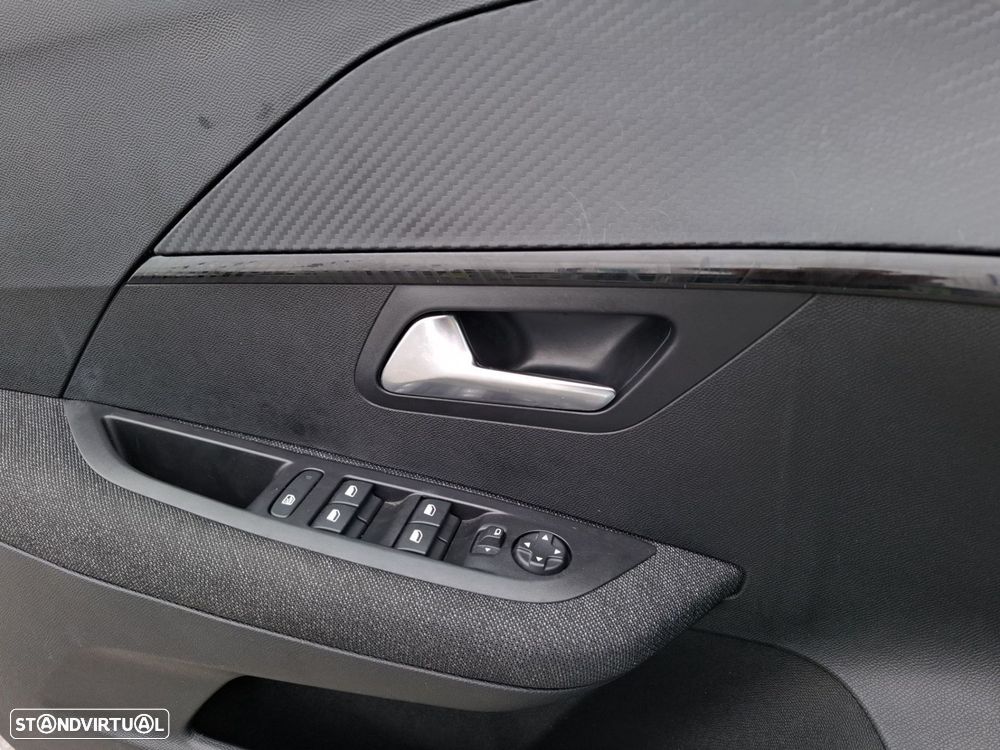 Peugeot 208 1.2 PureTech Style - 22