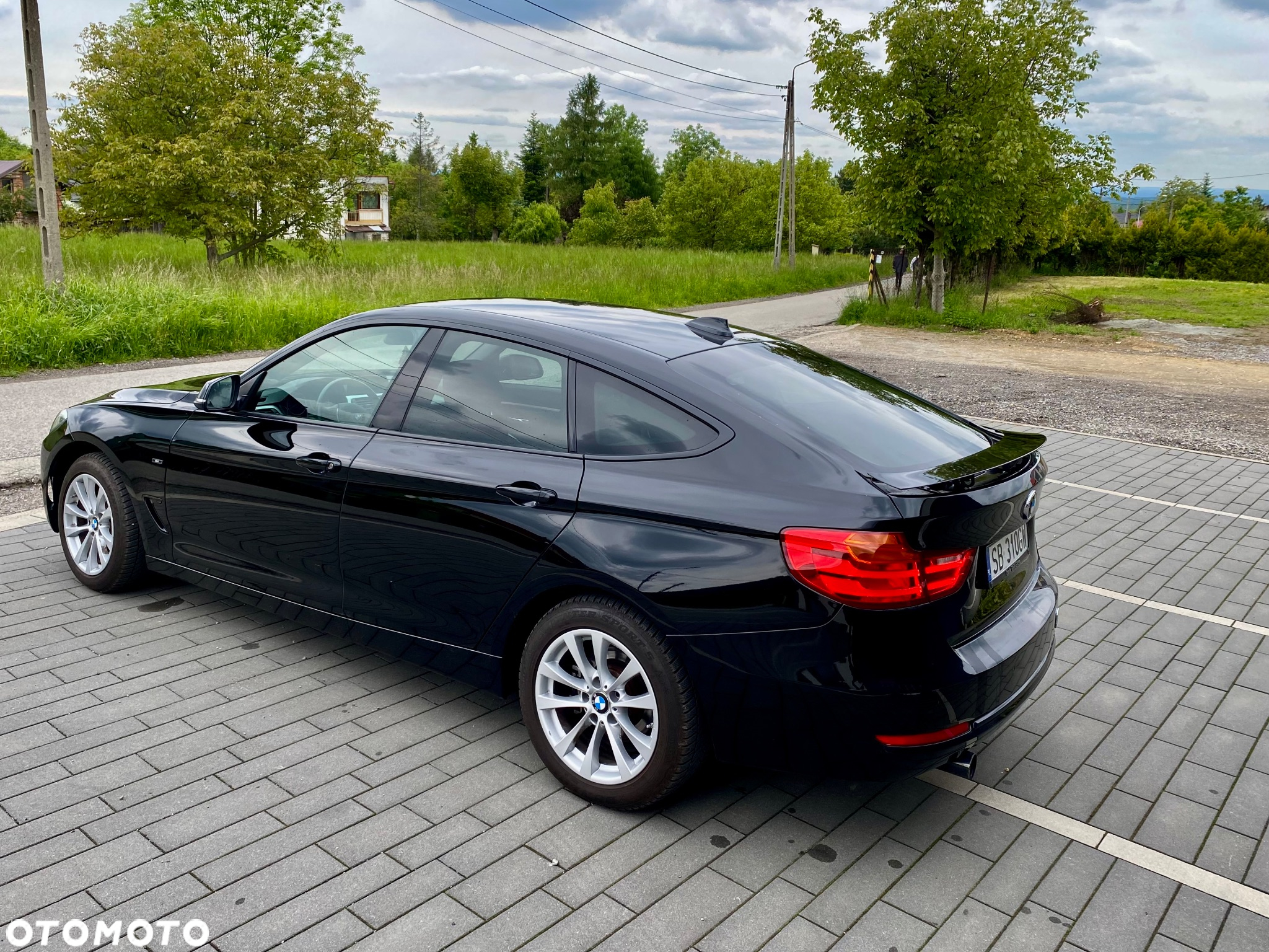 BMW 3GT 320i GT Sport Line - 2