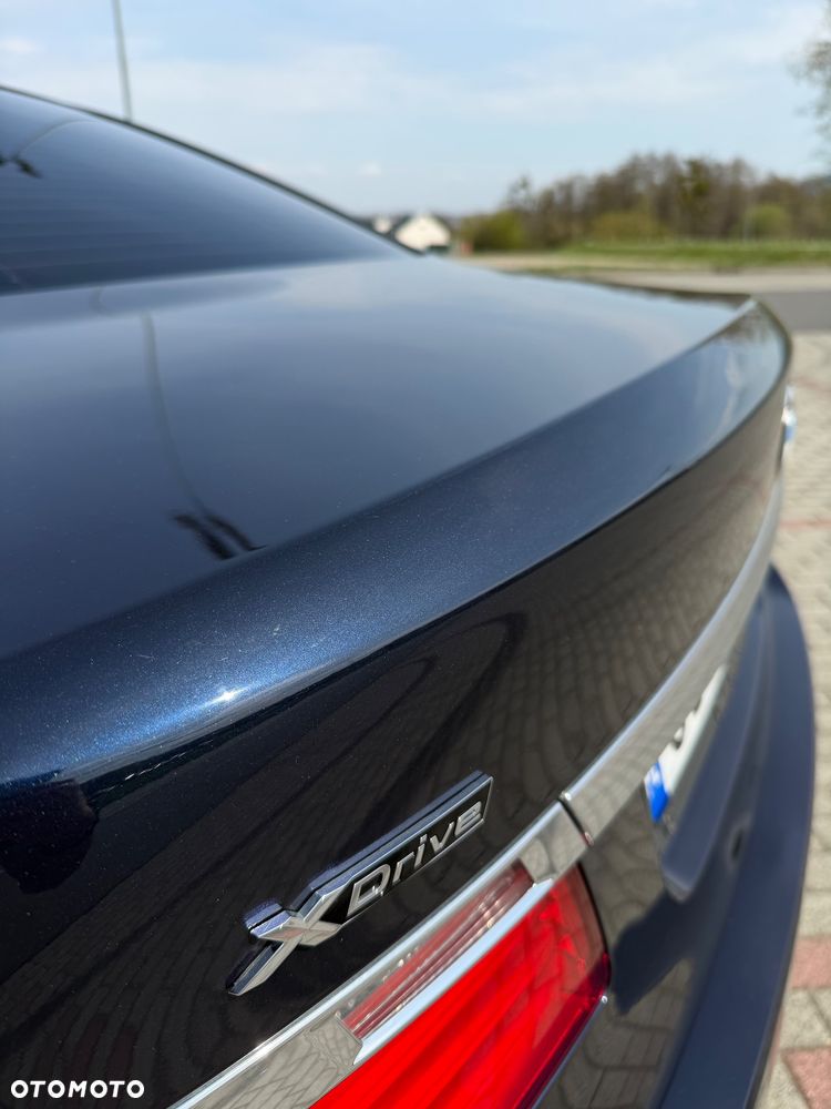 BMW Seria 7 740d xDrive - 27