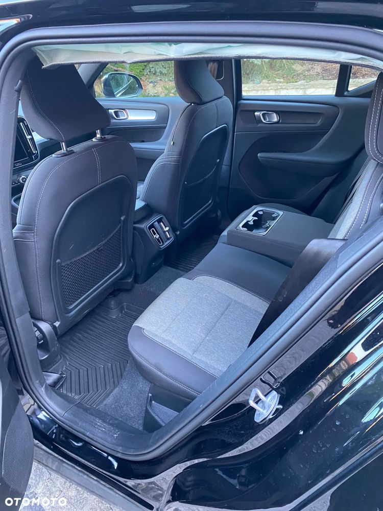 Volvo XC 40 B3 Ultimate Dark - 13