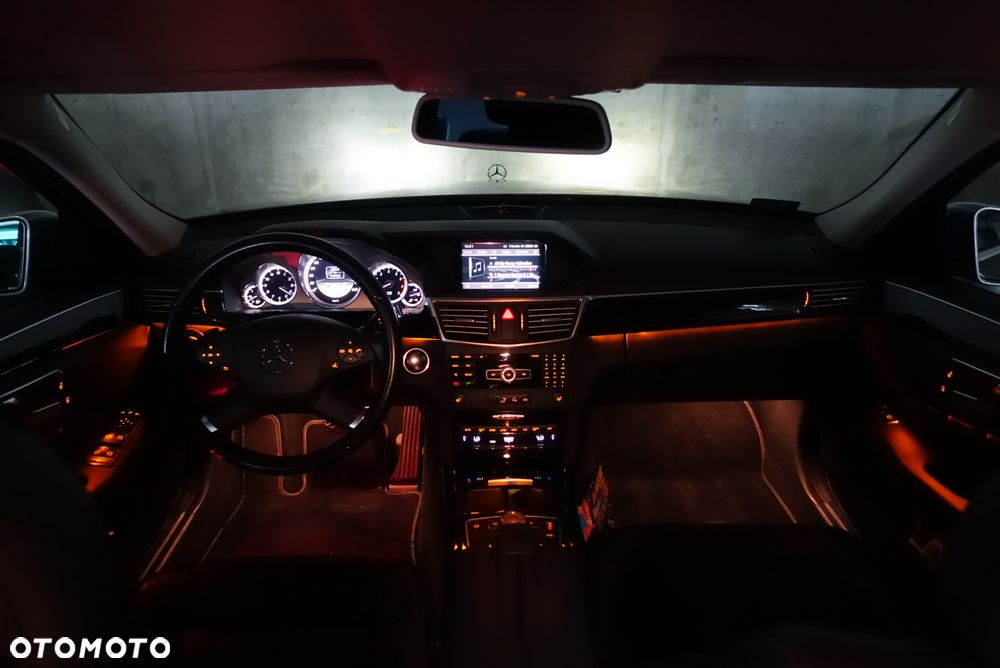 Mercedes-Benz Klasa E 500 4-Matic BlueEff Avantgarde - 21