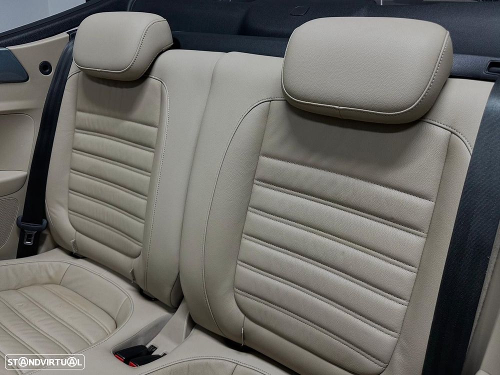 VW New Beetle Cabriolet - 17