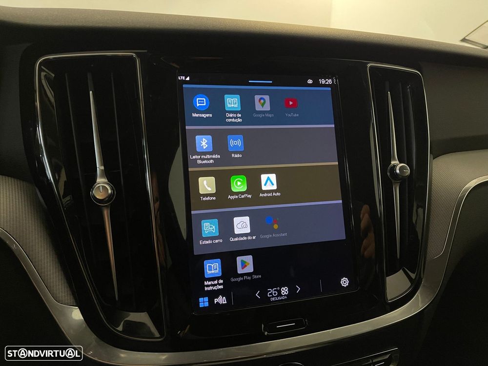 Volvo V60 2.0 B4 Momentum Geartronic - 21