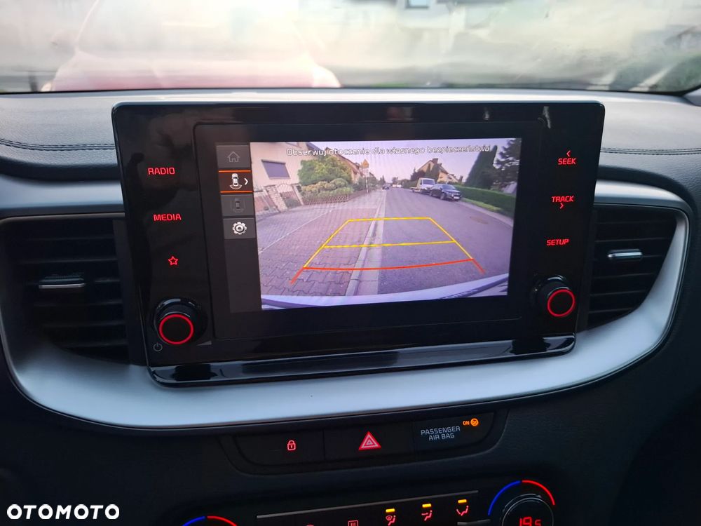 Kia XCeed 1.5 T-GDI M - 23