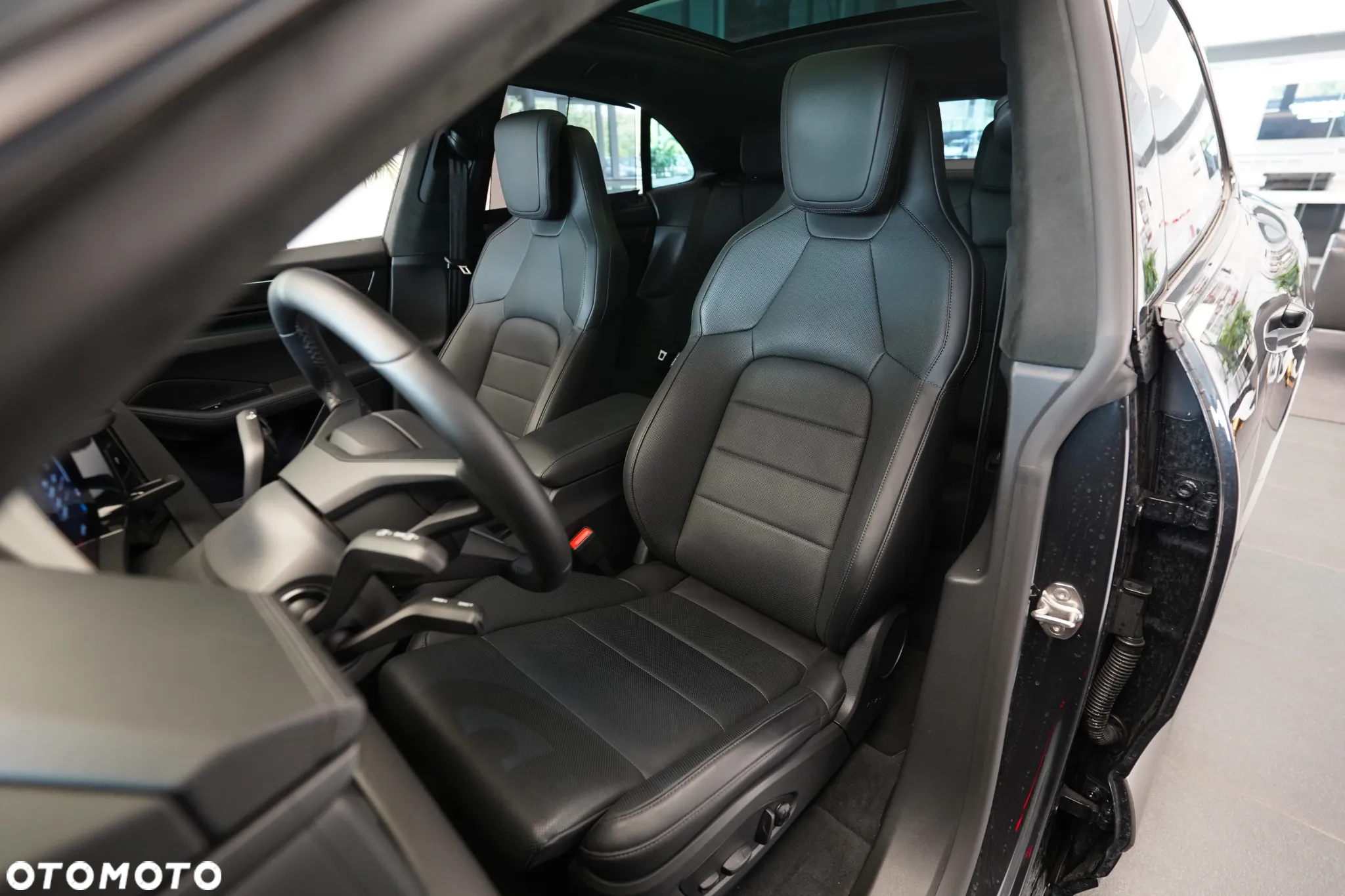 Porsche Macan Turbo 100kWh - 12