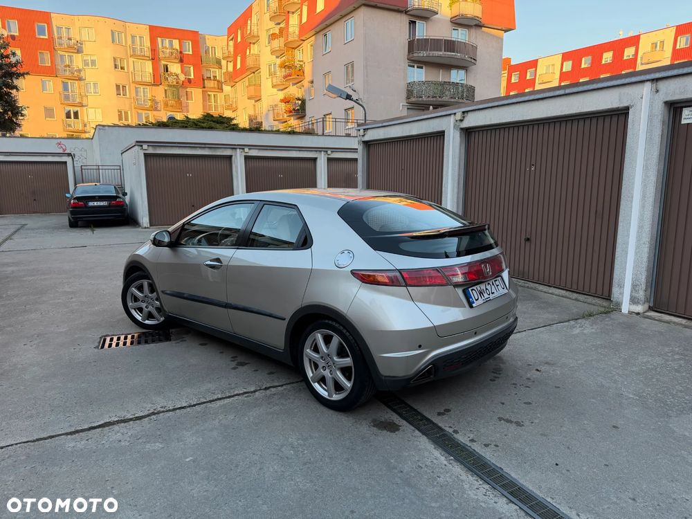 Honda Civic 1.8 Comfort - 6