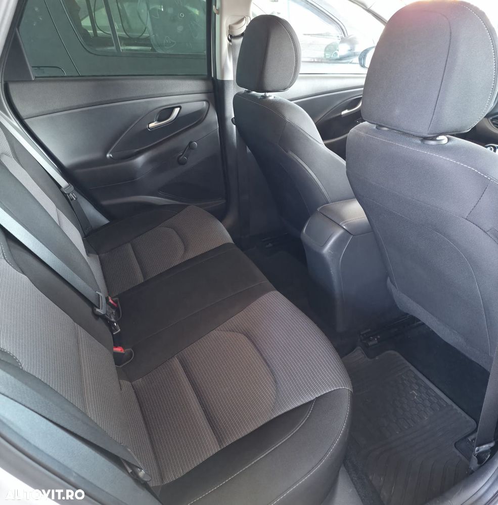 Hyundai i30 1.4 MPi 5DR M/T Comfort - 10