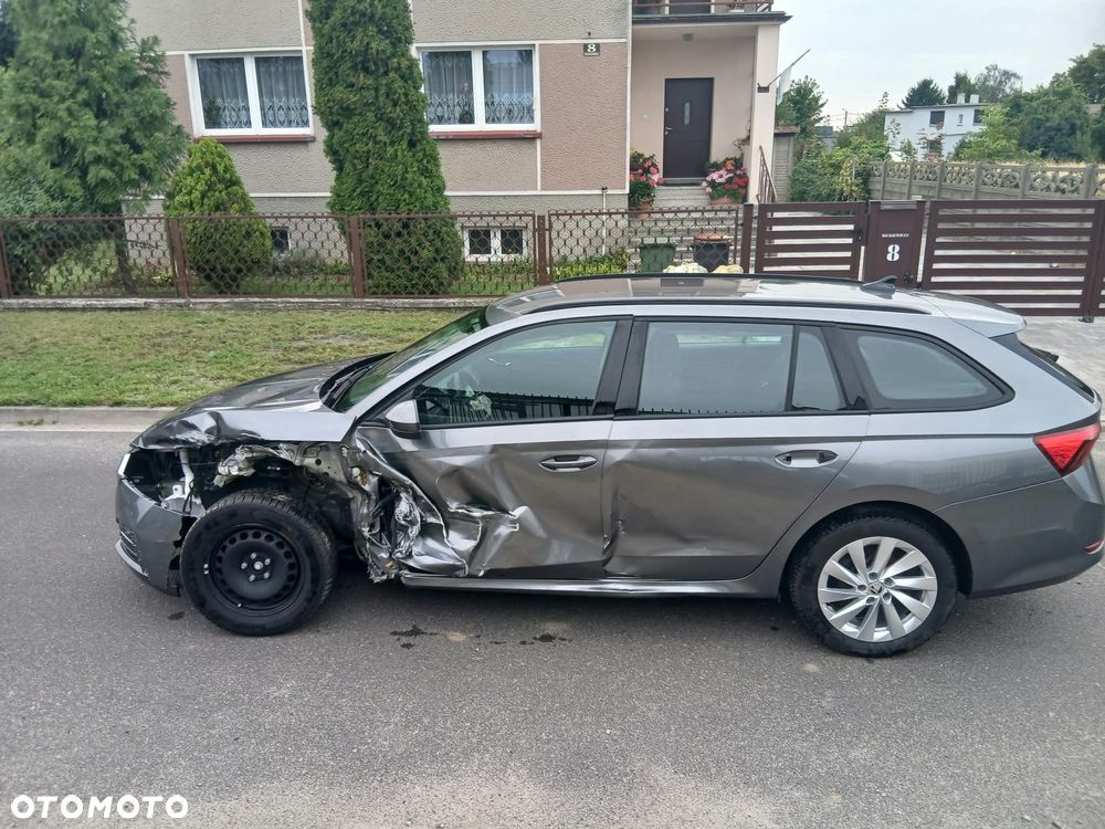 Skoda Octavia 2.0 TDI Sportline DSG - 13