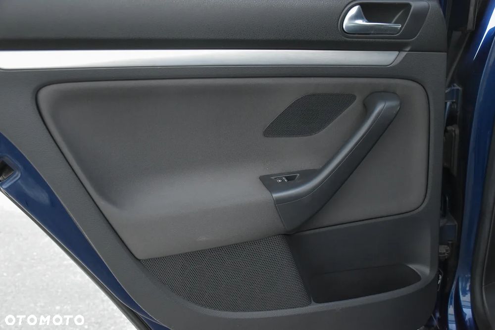 Volkswagen Golf 2.0 GTI DSG - 35