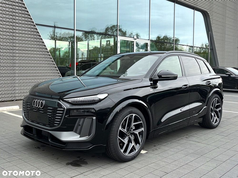 Audi Q6 e-tron - 13