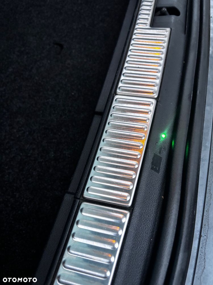 Skoda Superb 2.0 TDI Style - 16