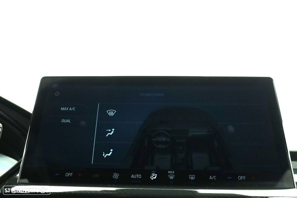 Ford Focus 1.0 EcoBoost MHEV ST-Line X - 13