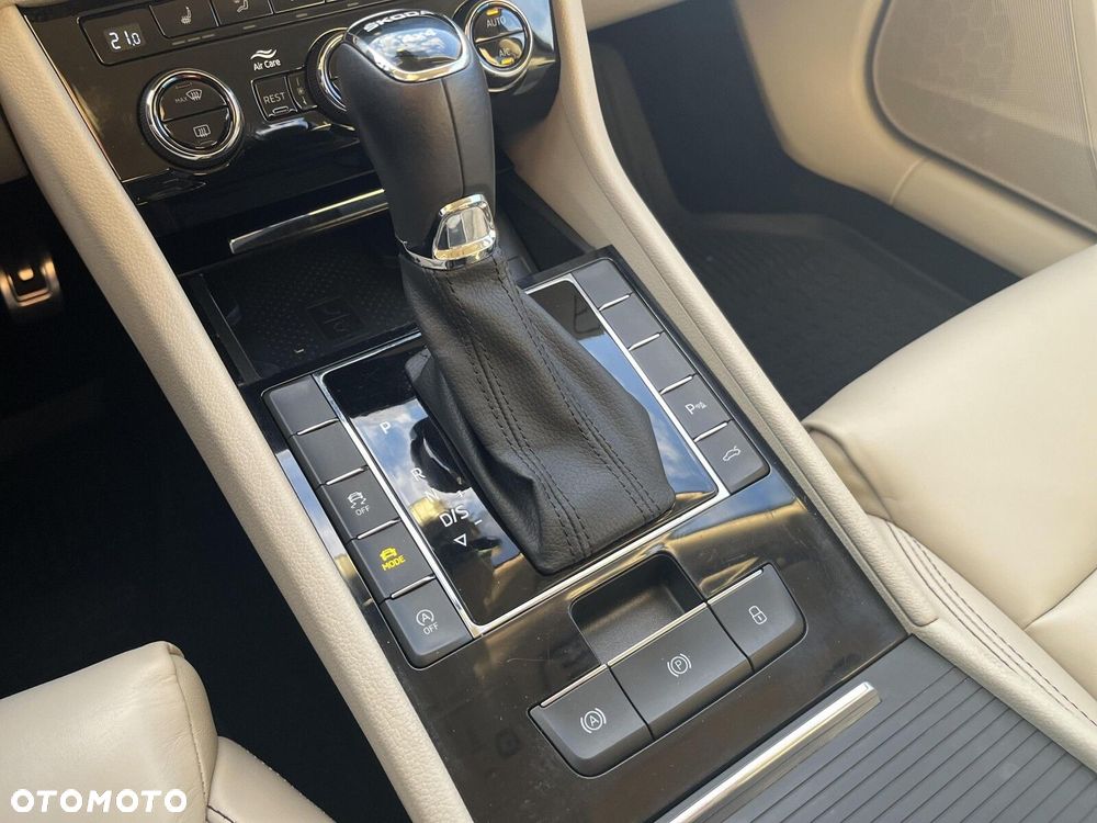 Skoda Superb 2.0 TSI 4x4 L&K DSG - 38