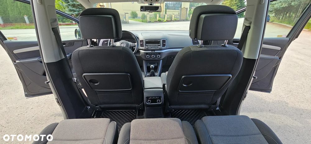Volkswagen Sharan 2.0 TDI Comfortline - 24