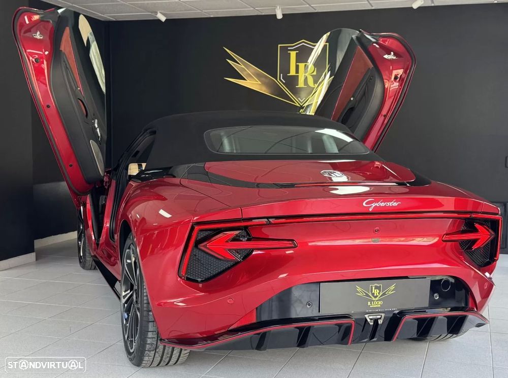 MG Cyberster 77 kWh GT - 31