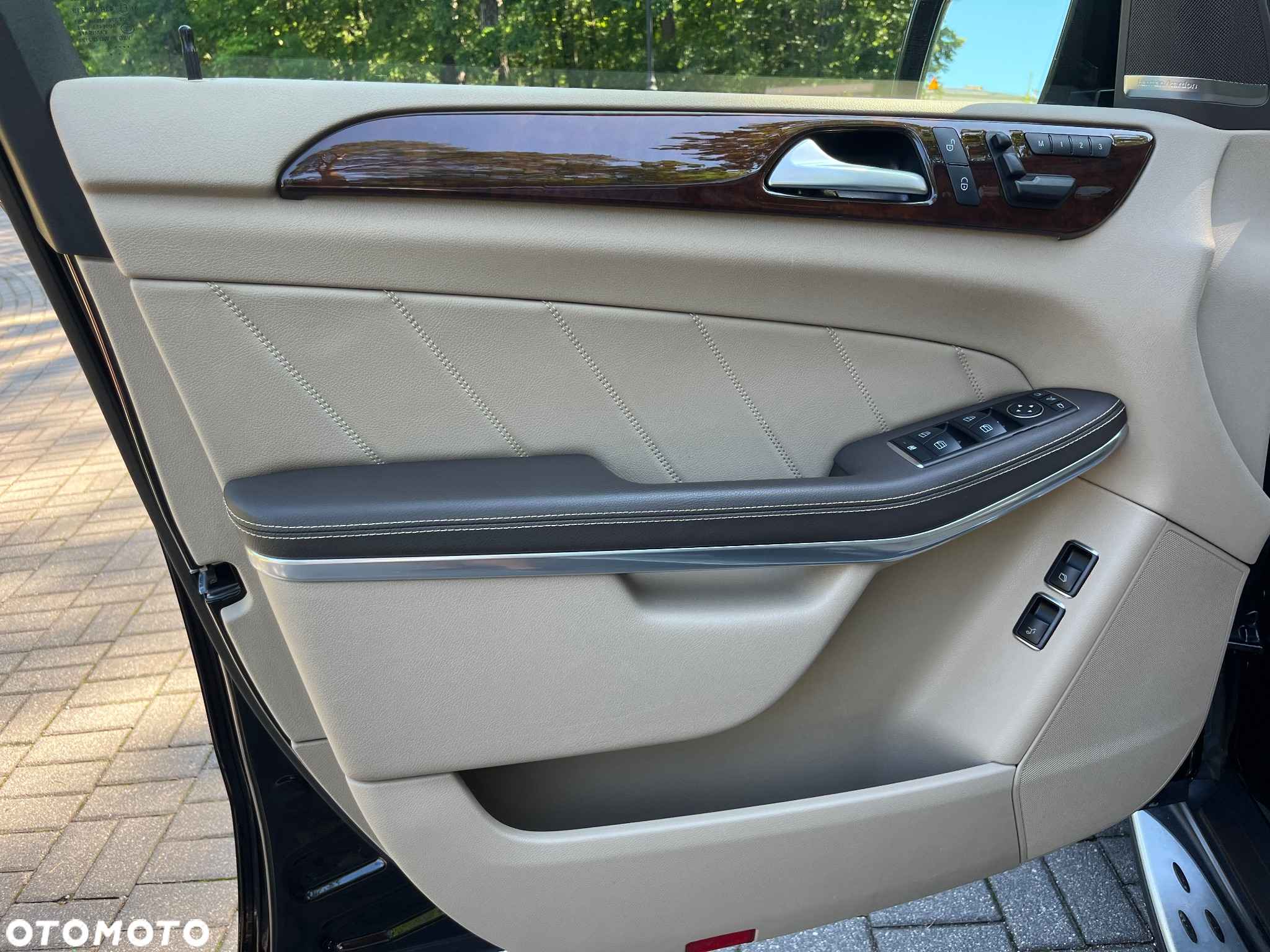 Mercedes-Benz GL - 15
