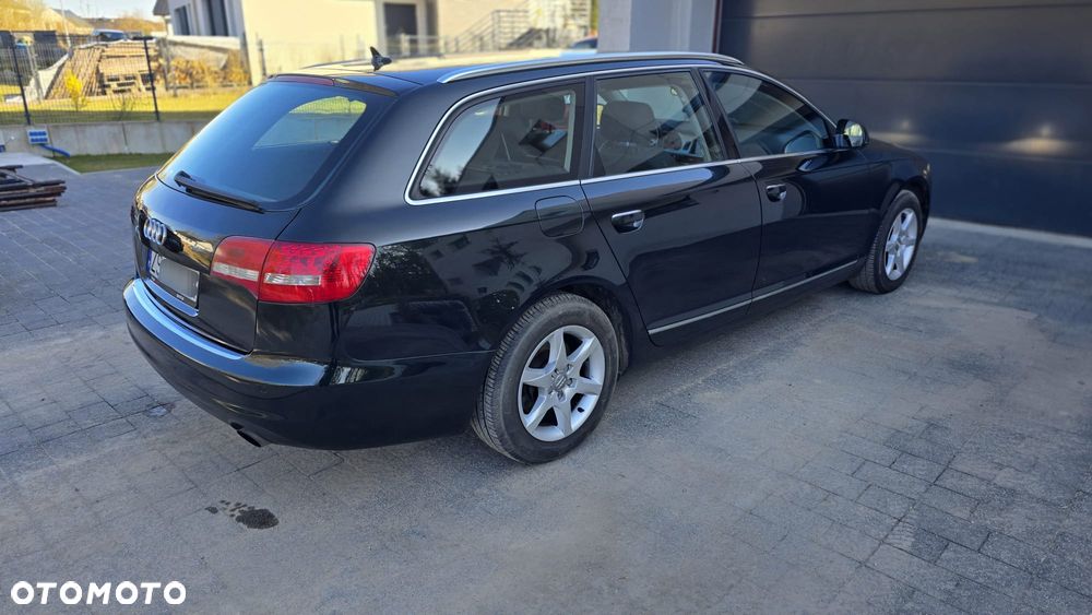 Audi A6 Avant 2011 photo 4