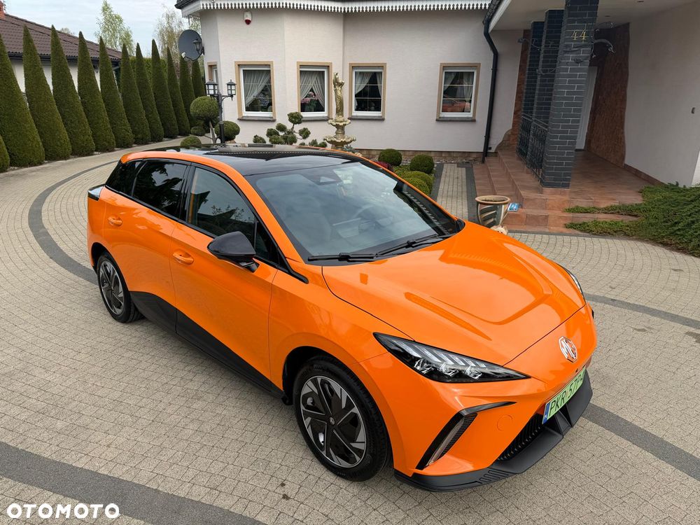MG 4 Luxury 64 kWh - 21