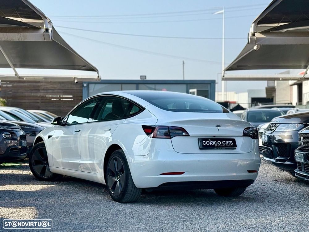 Tesla Model 3 - 4