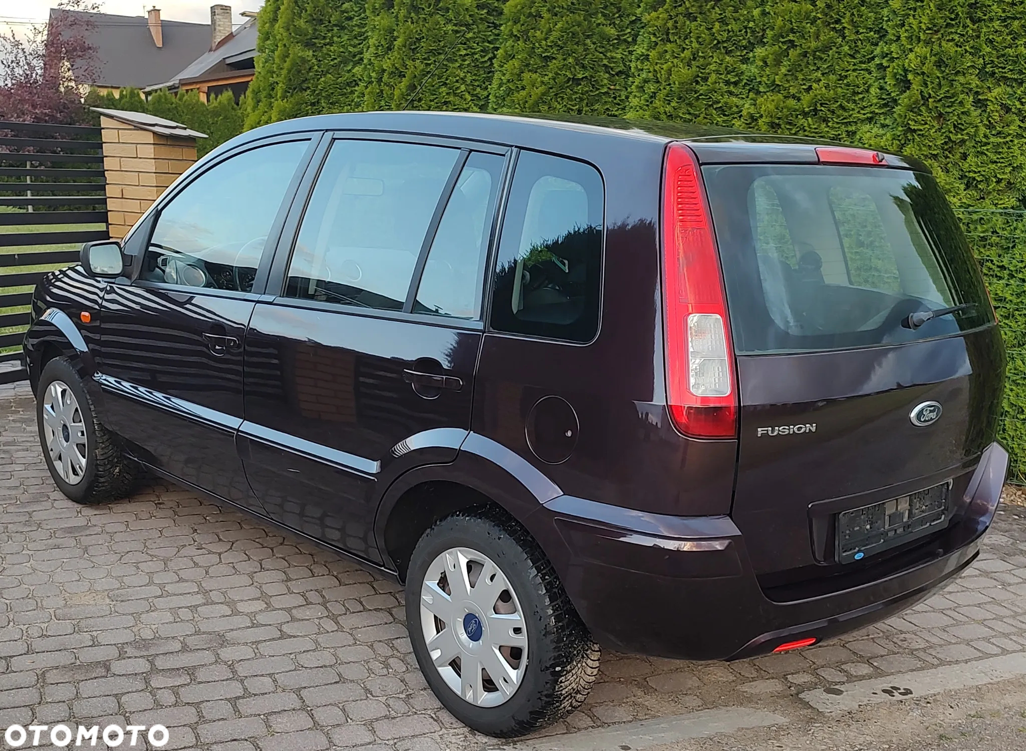 Ford Fusion 1.6 Elegance - 11