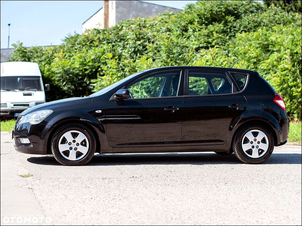 Kia Ceed - 5