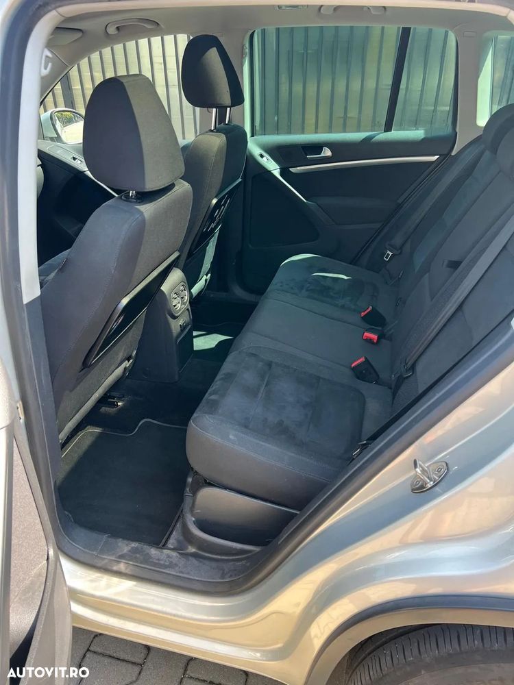 Volkswagen Tiguan 2.0 TDI 4Motion DSG BMT Sport & Style - 9