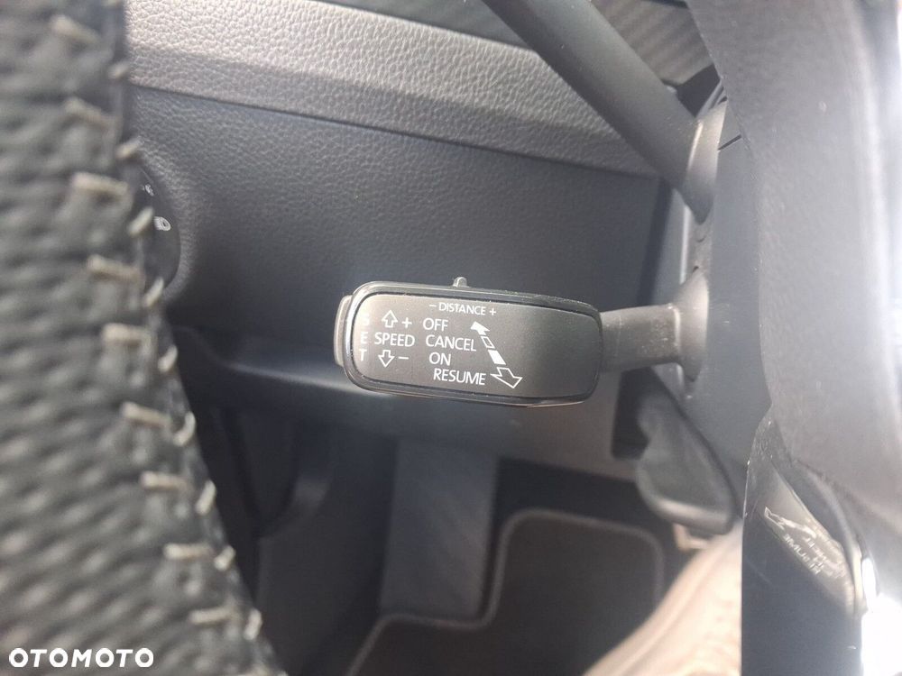 Skoda Superb 2.0 TDI SCR Sportline DSG - 20