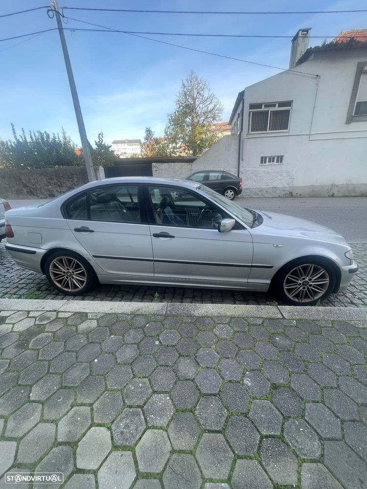 BMW 320 d Séc.XXI - 4