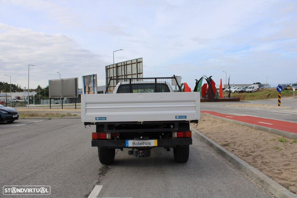 Toyota Hilux 2.4 D-4D 4WD CD CM - 6