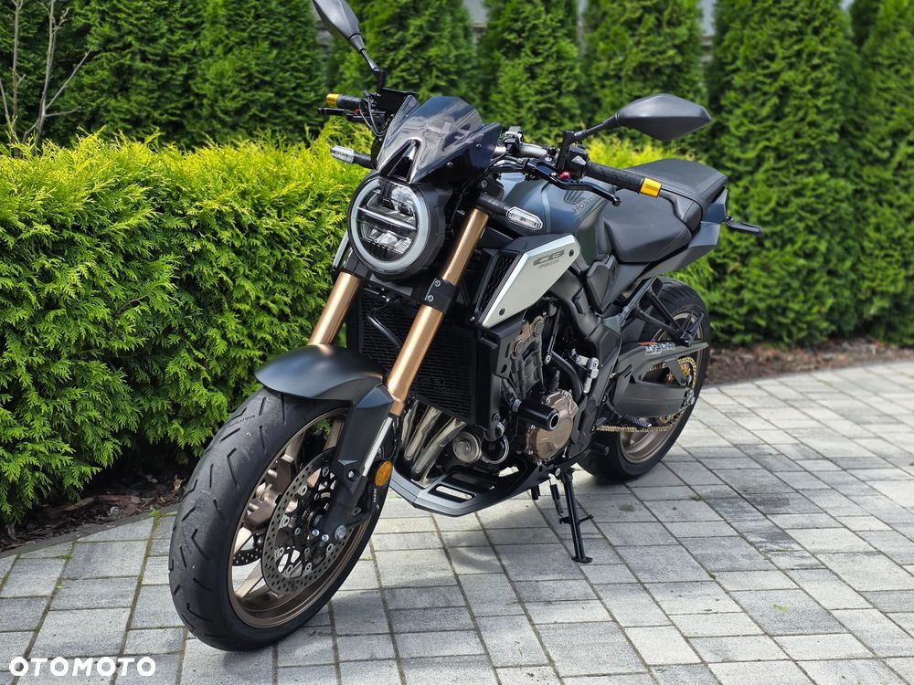 Honda CB - 2
