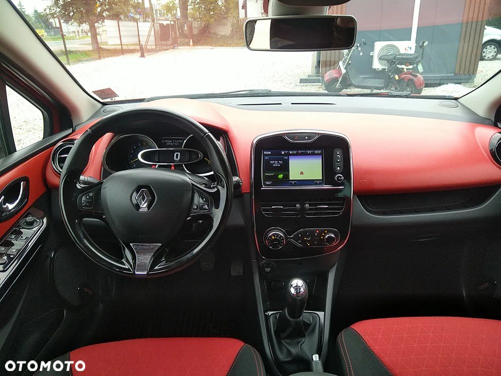 Renault Clio - 10