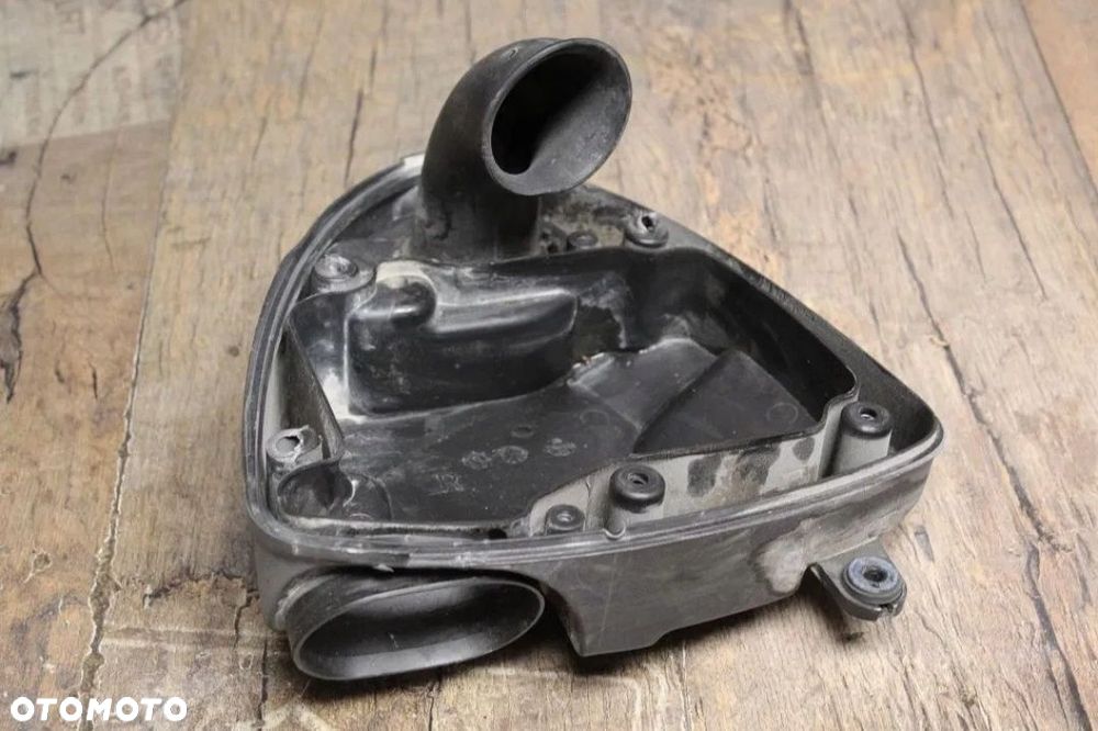 OBUDOWA FILTRA AIRBOX VLR1800 BOULEVARD INTRUDER - 5