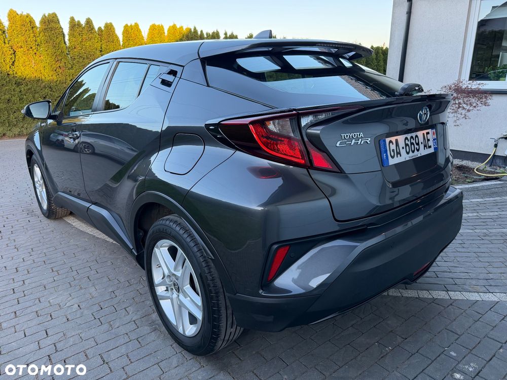 Toyota C-HR Business-Edition - 4