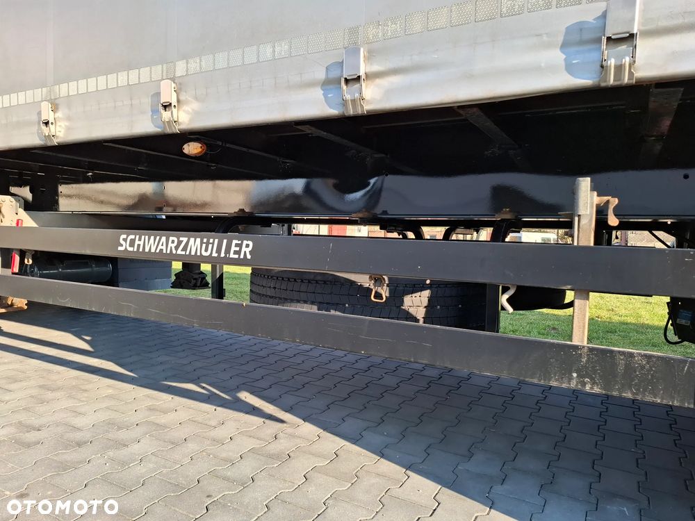 Schwarzmuller - 37