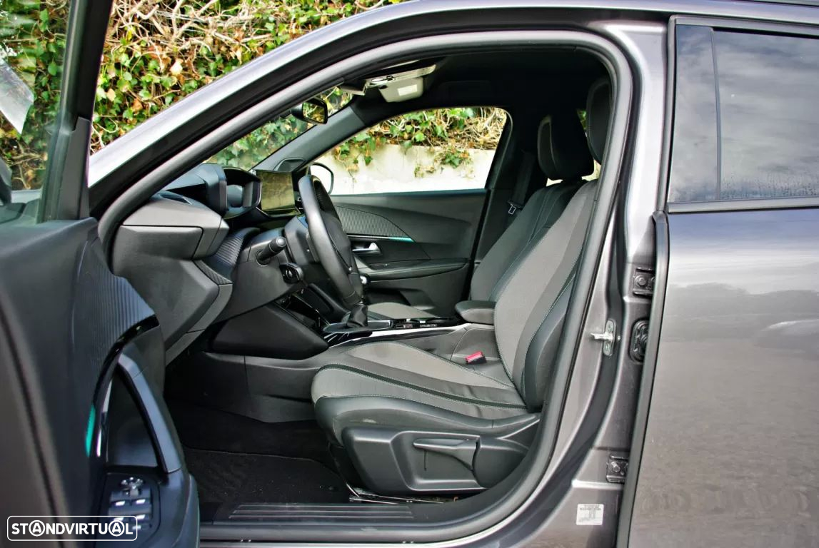 Peugeot 2008 1.2 PureTech Allure - 16